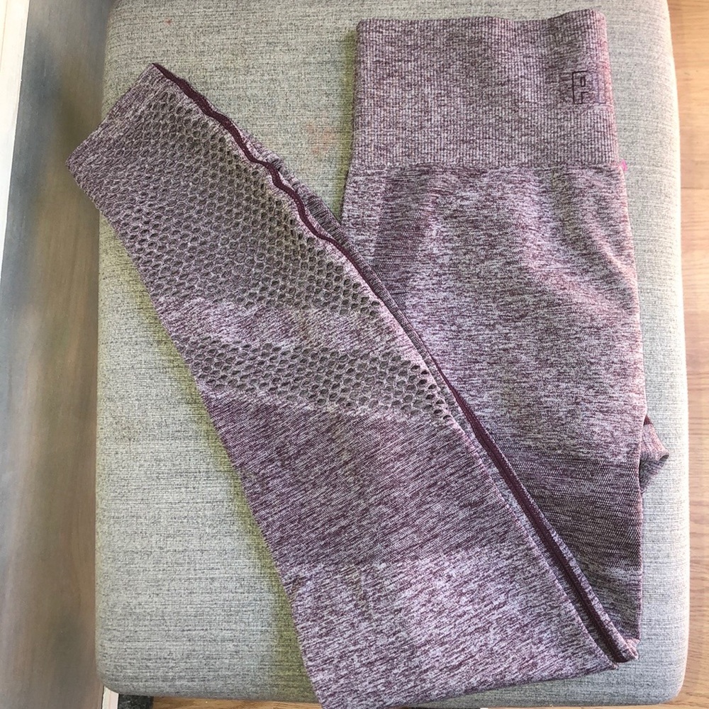 NWOT pink Victoria’s Secret seamless workout tight